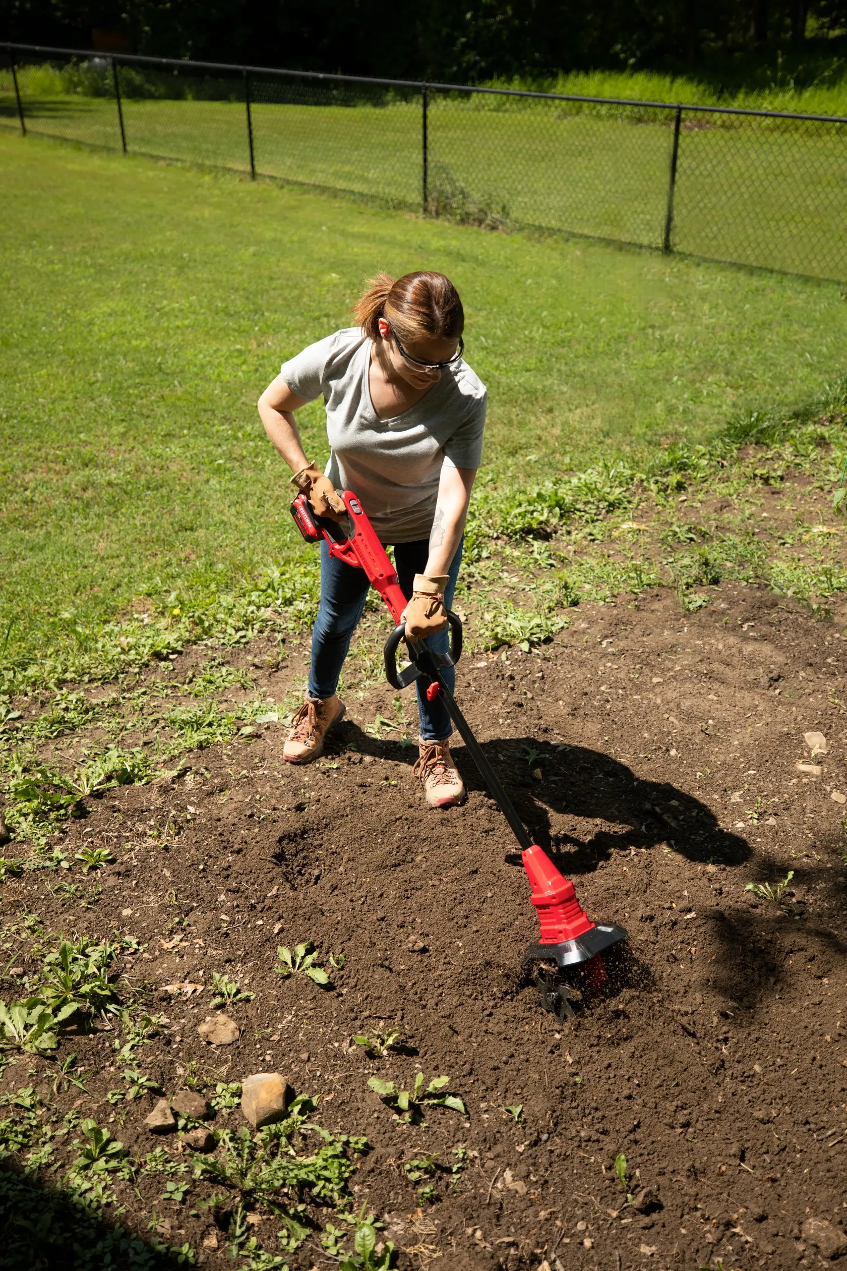 CRAFTSMAN V20 Tiller tilling garden removing weeds