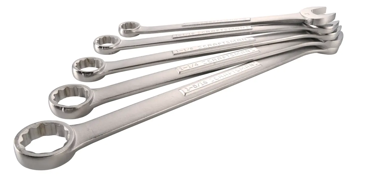 View of CRAFTSMAN Wrenches: Set on white background