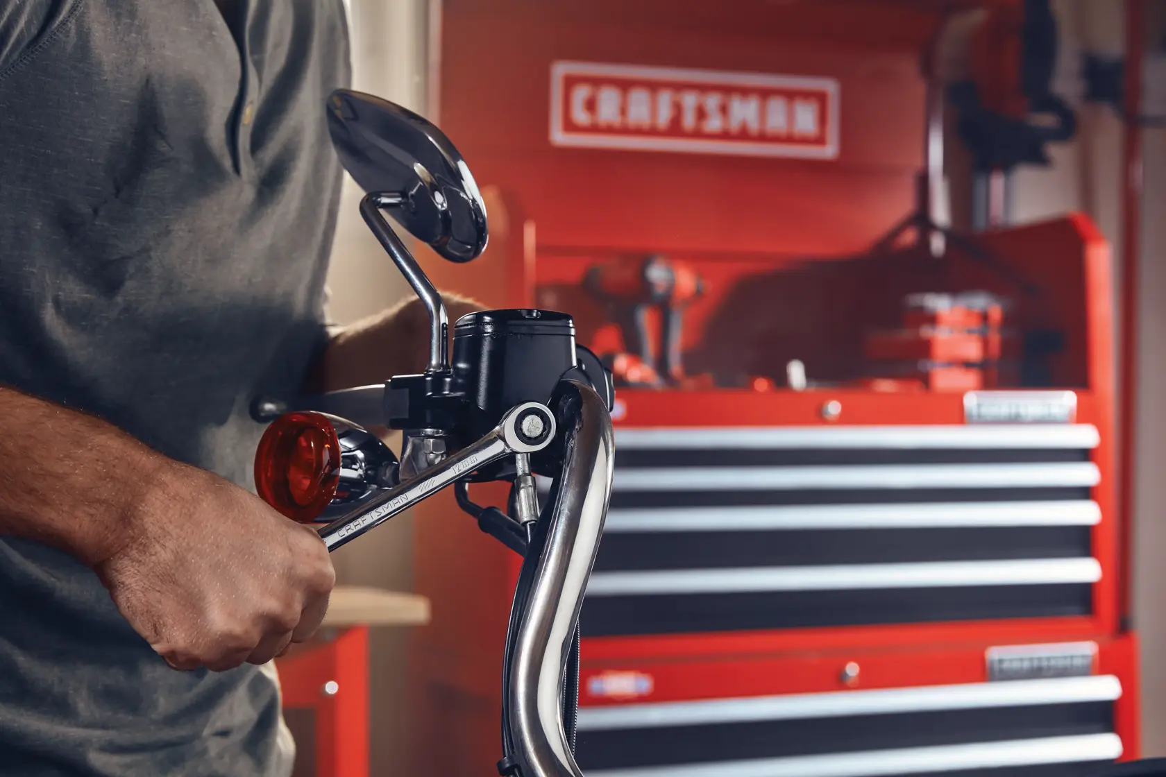 View of CRAFTSMAN Wrenches: Ratchet being used by consumer