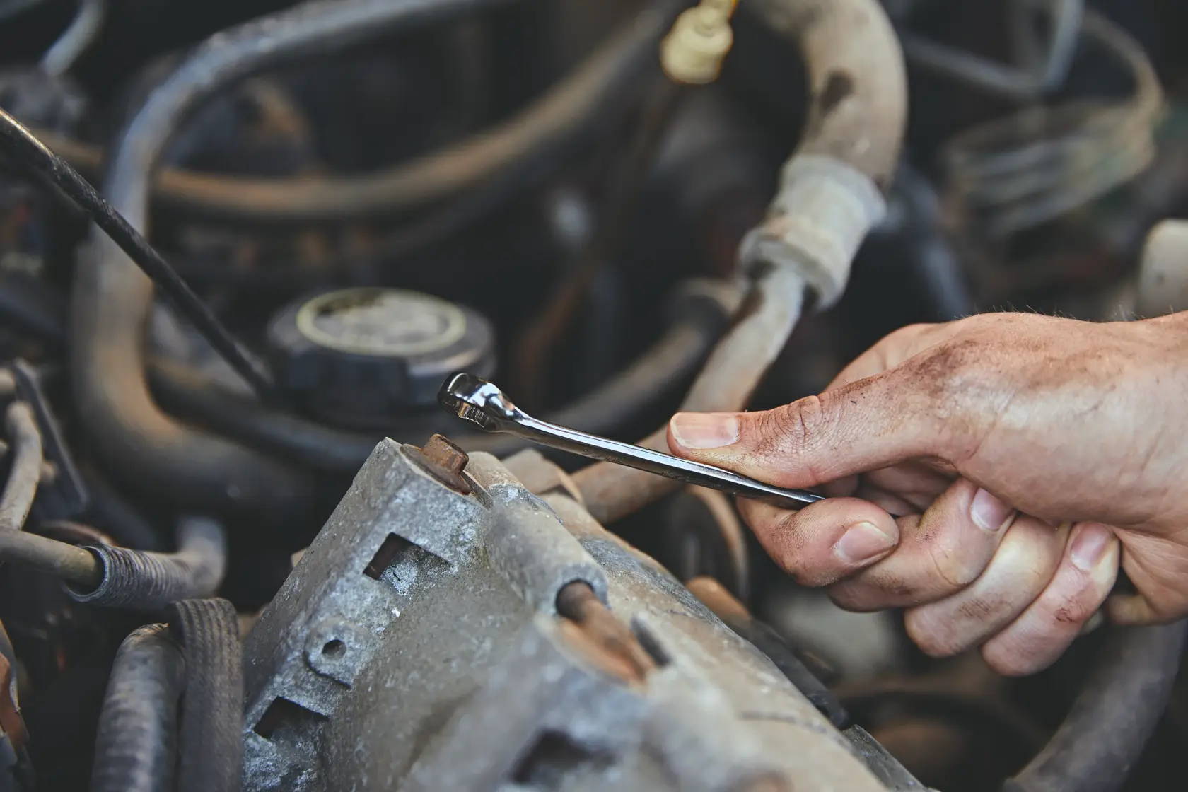 CRAFTSMAN OVERDRIVE wrench loosening/tightening bolt