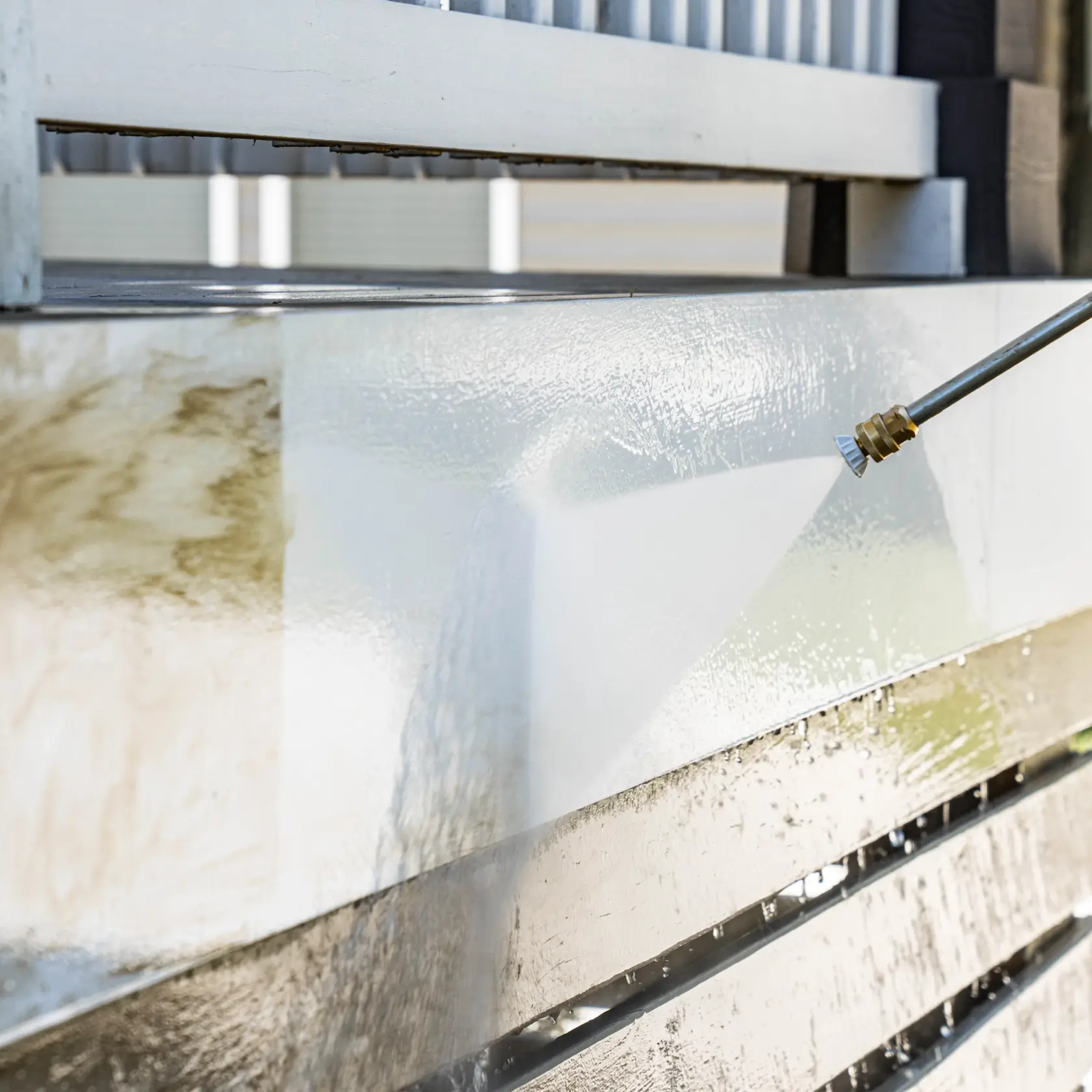 pressuring washing home exterior view of FNA pressure washer 