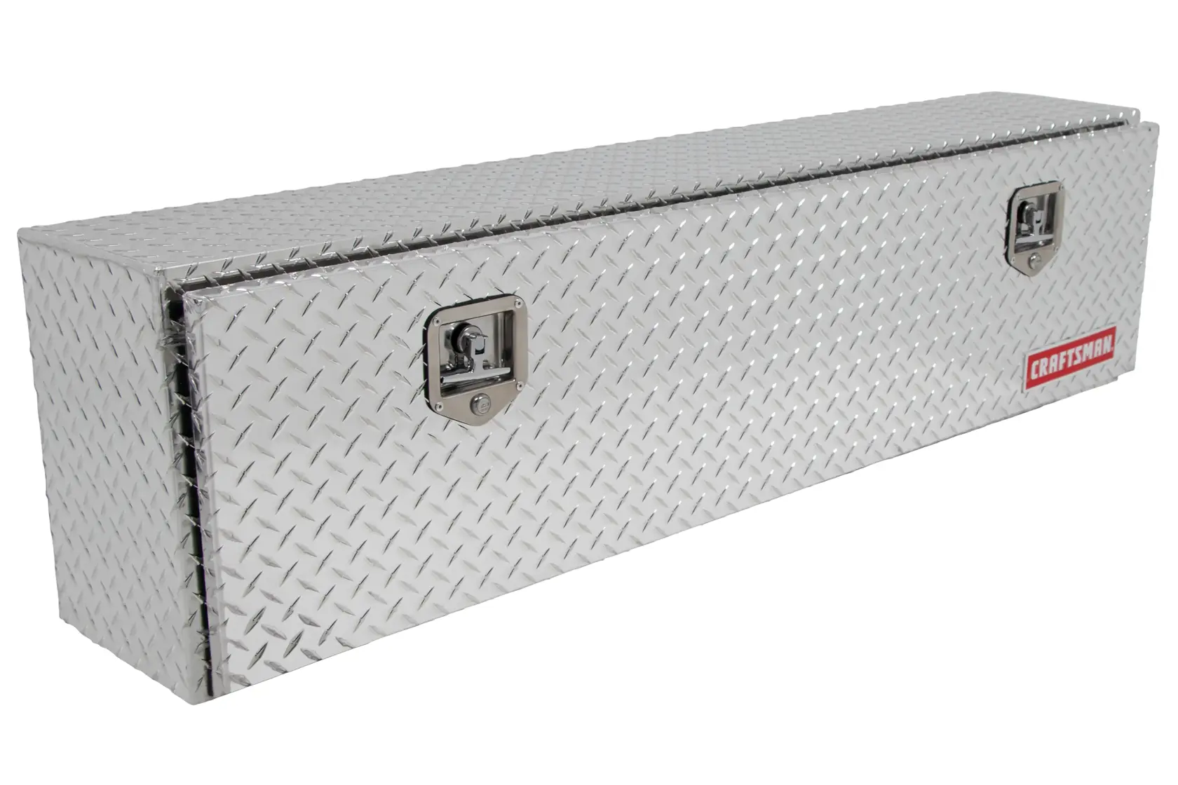 Craftsman CMXTBAD64019032 aluminum diamond plate truck toolbox, front angle, two latch handles