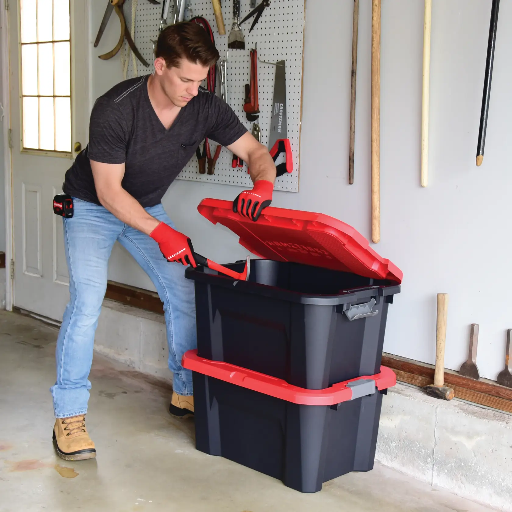 CRAFTSMAN® 20 Gallon Latching Tote
