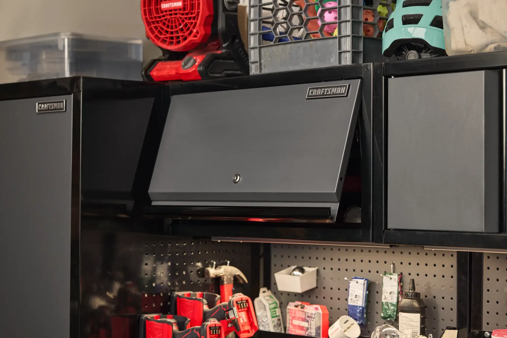 Welded 1-door Wall Cabinet (red/black)