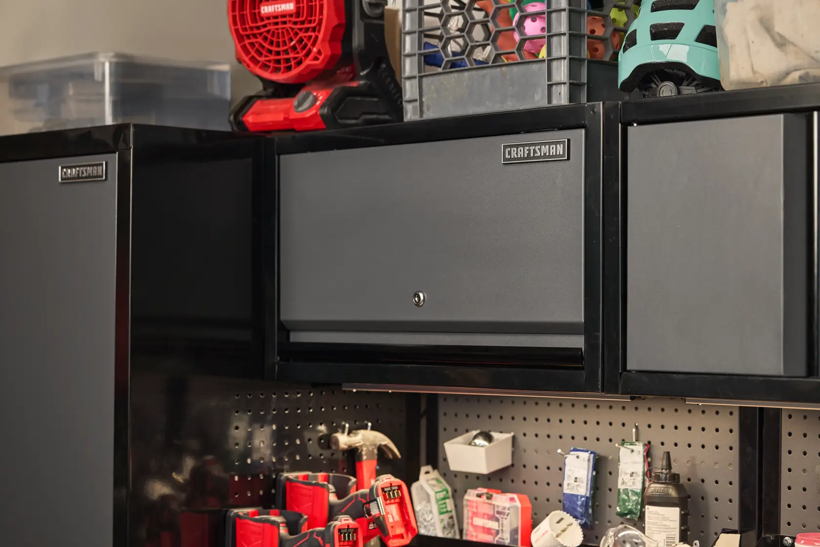 Welded 1-door Wall Cabinet (red/black)